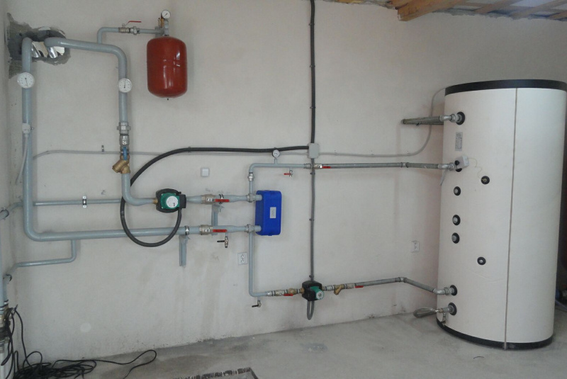 Referencie / ZŠ Čaňa - odpadové teplo - foto