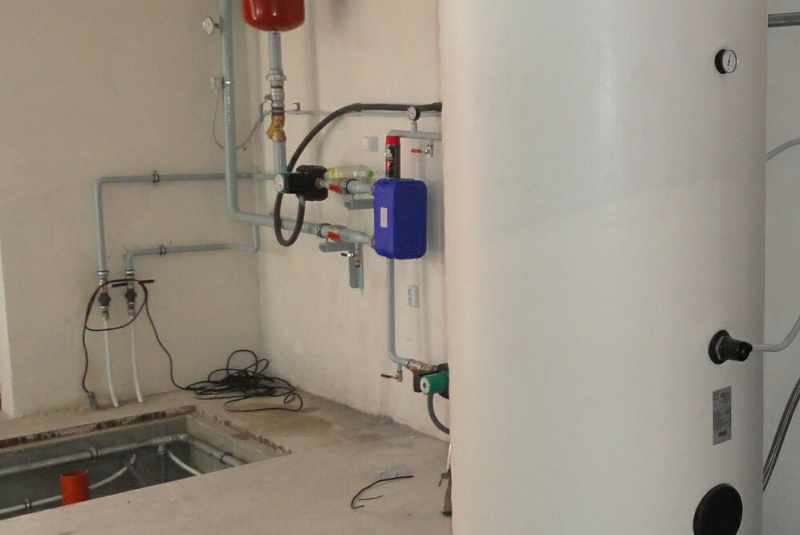 Referencie / ZŠ Čaňa - odpadové teplo - foto